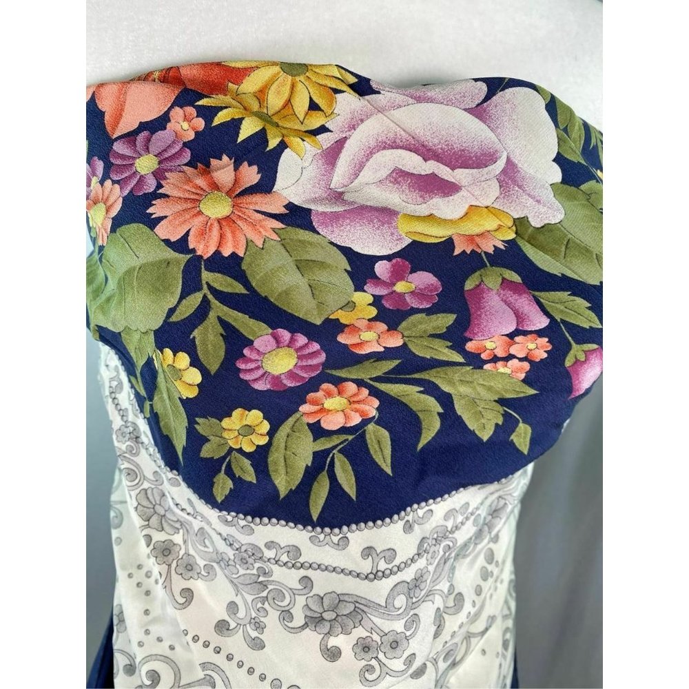 Christian Dior floral scarf - Picture 2 of 5